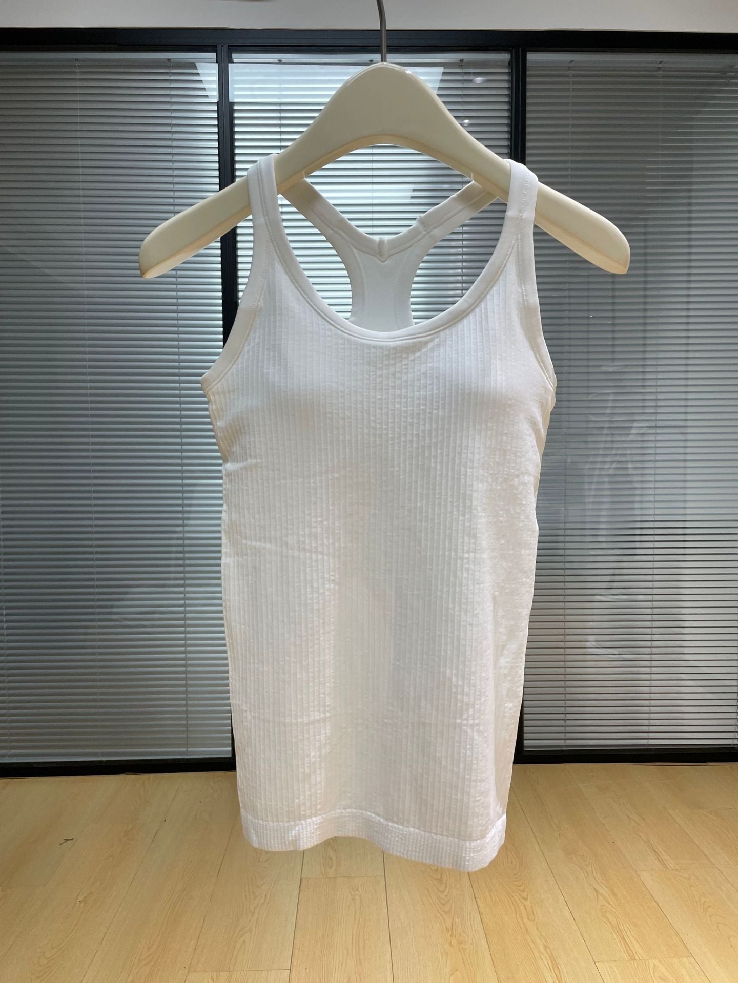 Fitness workout racerback top with built-in cups